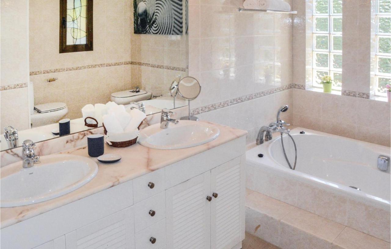 Cozy In Bahia Azul-badia Blava With Kitchen * Badia Blava